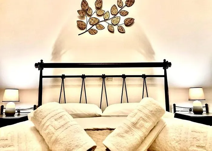 Comfortable Naxos City