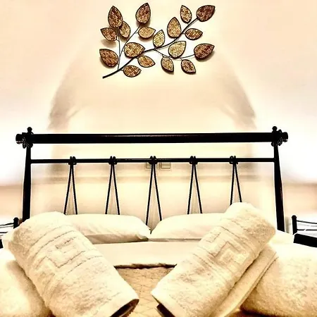 Comfortable Naxos City